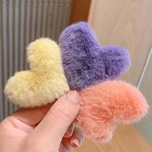 3 hair clips 💜💛🧡